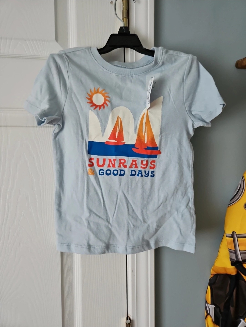 Old Navy Light Blue 'Sunrays & Good Days' Sailboat Graphic Tee